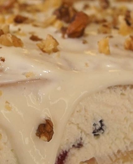Tvorozhnij tort (Gummiebärchentorte)