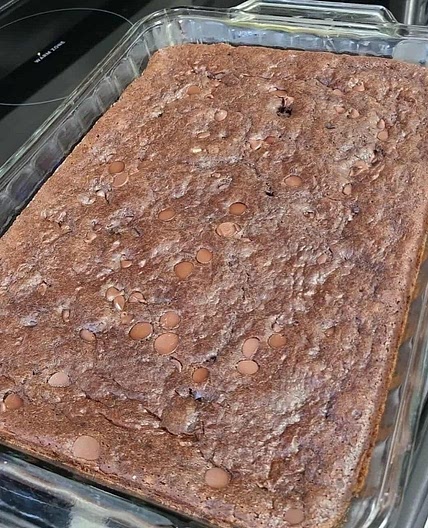 E2's Chocolate Dump Cake