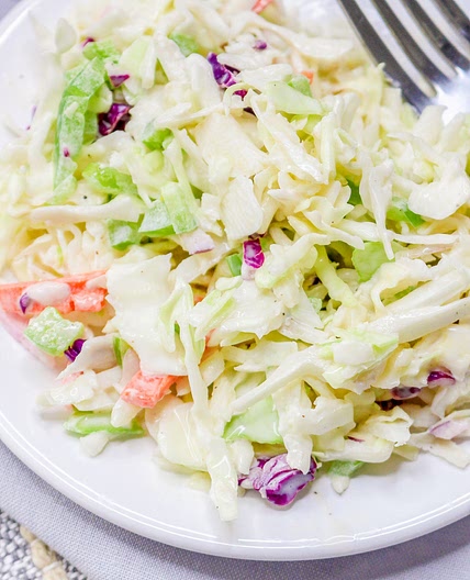 Easy Classic Coleslaw Salad with Mayonnaise