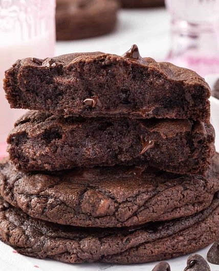 Levain Bakery Chocolate Cookies