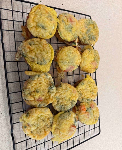 Creamy turkey bacon & spinach egg muffins