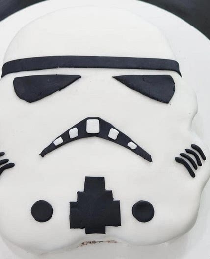 Star Wars Cake Stormtrooper