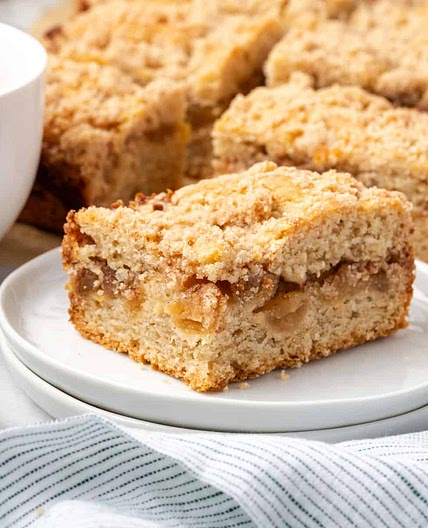 Apple Cinnamon Coffee Cake