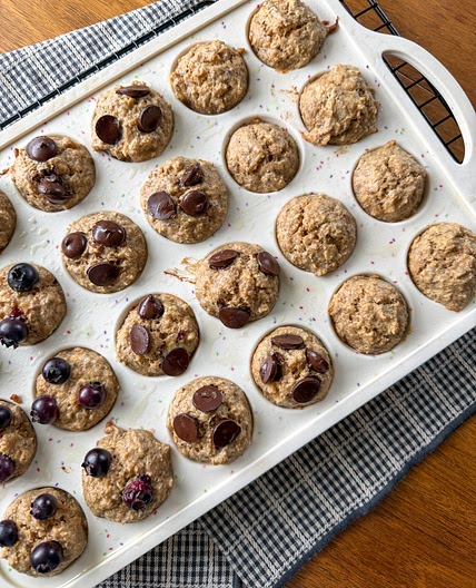 Peanut Butter Banana Baked Oatmeal Cups