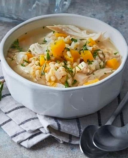 Slow Cooker Chicken and Barley Soup
