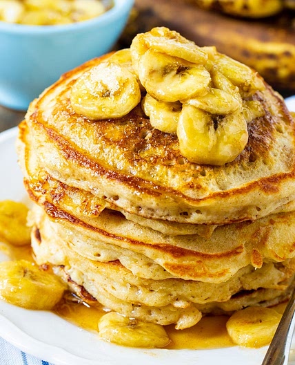 Banana Pancakes with Caramel Sauce