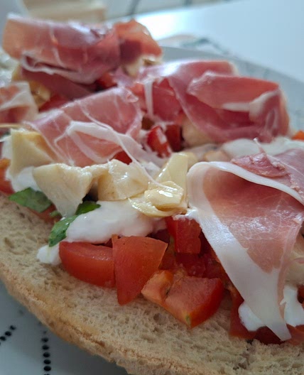 Bruschetta - Pickled artichokes and prosciutto crudo
