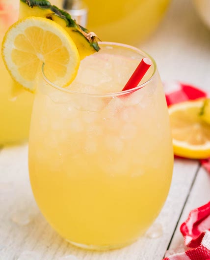 Pineapple Vodka Lemonade