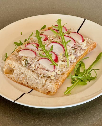 delicious summer smoked mackerel salad