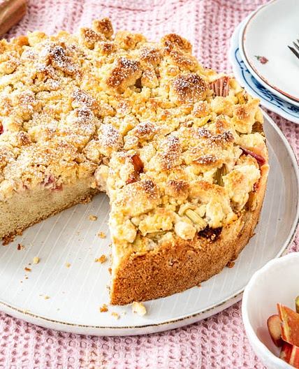 Rhabarberkuchen mit Streusel