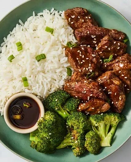Sweet Soy–Glazed Steak & Broccoli Bowls