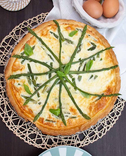Green Asparagus & Gruyère Quiche