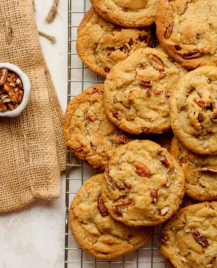 Brown Butter Pecan Cheesecake Cookies