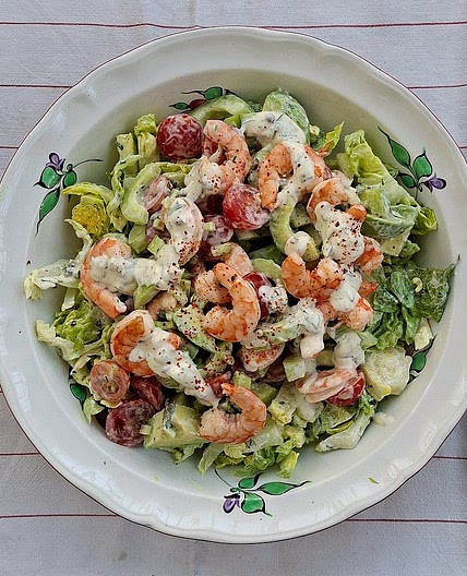 Salade crevettes, avocat et concombre