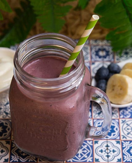 Shake de açaí com iogurte