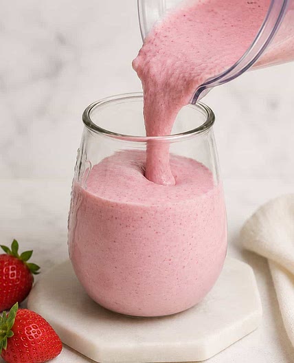 Strawberry Cheesecake Keto Smoothie