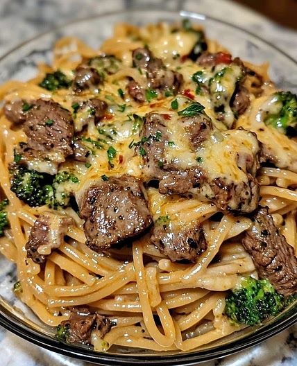 Garlic butter Steak and Broccoli Pasta 