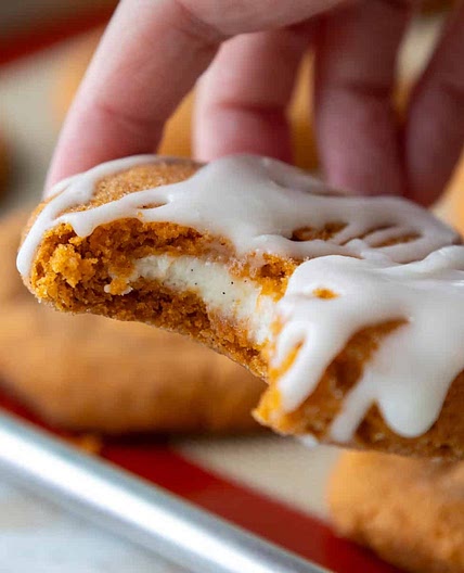 Pumpkin Cheesecake Cookies