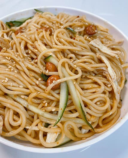 Chinese Cold Noodles with Shredded Chicken