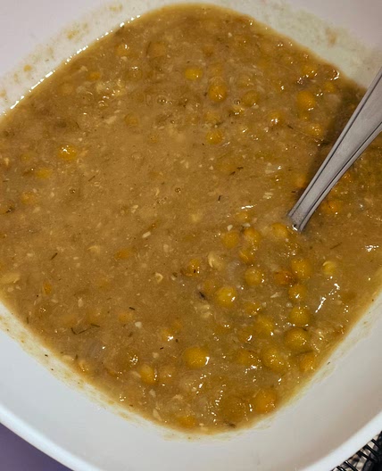 Sopa de lentilha simples