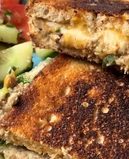 Grilled Cheese à la sardine