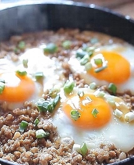 Porc haché aux oeufs