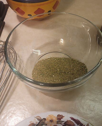 Simple natural ranch seasoning.