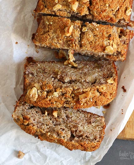Kokosnuss Bananenbrot (ohne Mehl, zuckerfrei & glutenfrei)