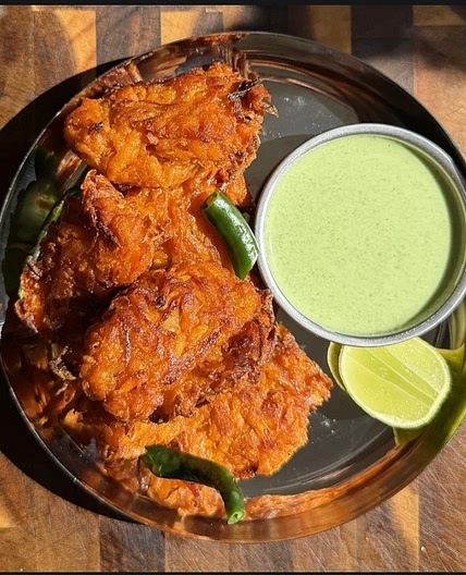Sweet potato and onion pakoras