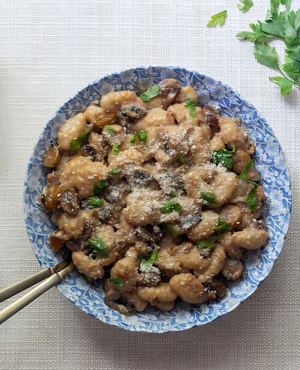D'licious Creamy Teriyaki Gnocchi