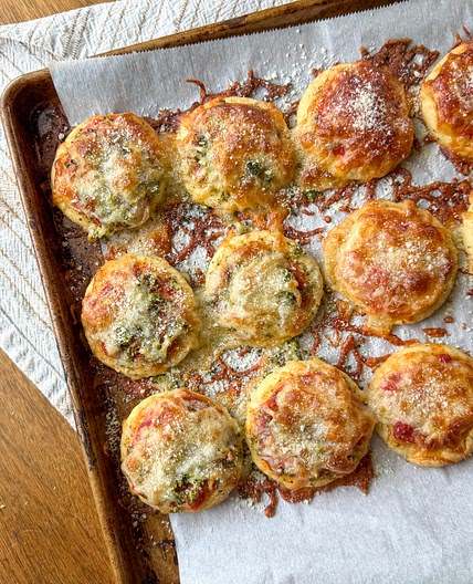 Healthy Mini Pizzas for Kids (using Greek yogurt dough!)