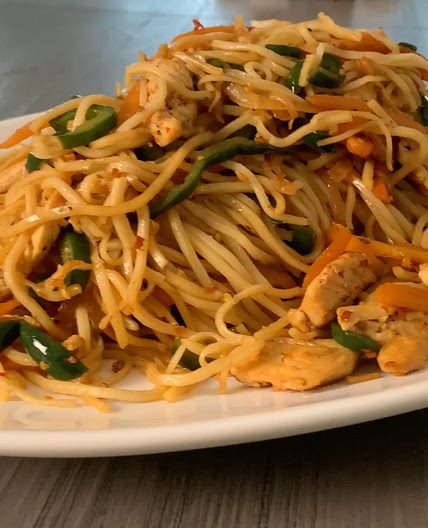 Indo-Chinese Chicken Hakka Noodles — Cooking with Anadi