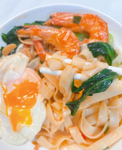 Easy Chinese Braised Shrimp Lo Mein with Soft-Boiled Egg
