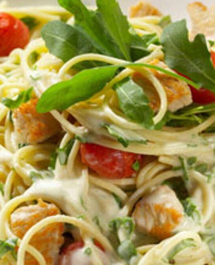 Rucola-Pasta mit Frischkäsesauce