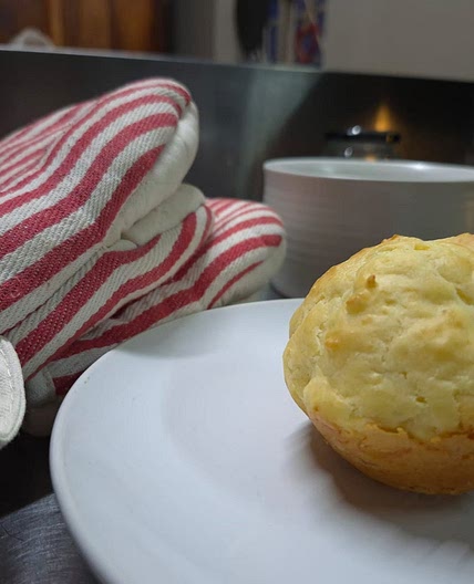 Easy Cheese Muffins