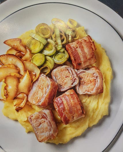 ROLLÈ DI SALMONE E PANCETTA CROCCANTE