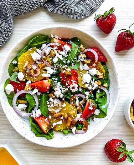 Strawberry Spinach Salad with Fresh Oranges and Balsamic Dressing