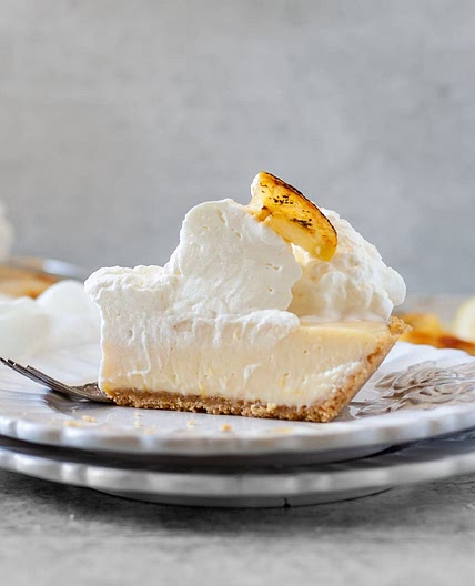 Old fashioned lemon pie