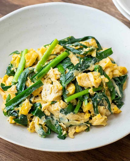 Niratama (Stir-Fried Garlic Chives with Eggs)