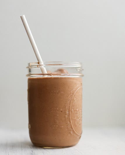 Chocolate Chip Cookie Protein Shake 