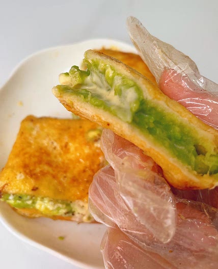 Molten Cheese Avocado French Toast Recipe