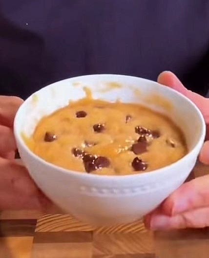 Single serve chocolate chip cookie 