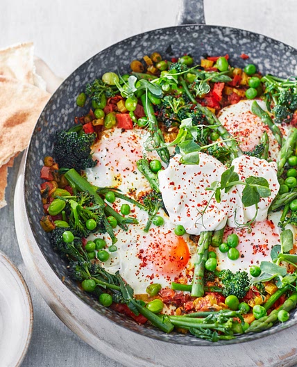 Pea & broad bean shakshuka