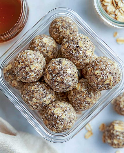 No Bake Chia and Flaxseed Energy Balls
