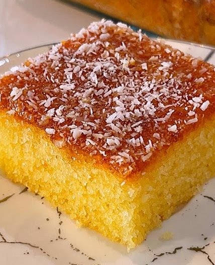 Basbousa Arabischer Grießkuchen