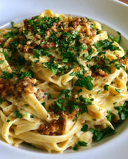 Fettuccine with Walnuts and Parsley
