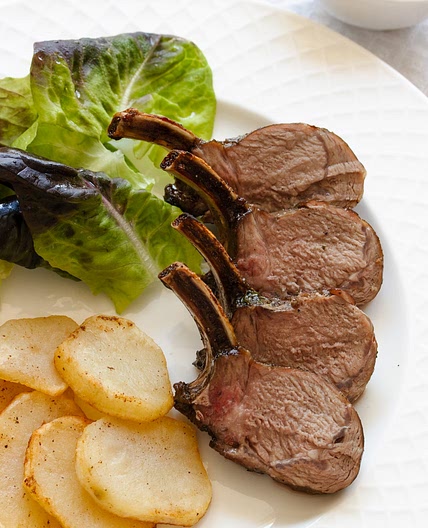 Roasted Rack of Lamb with Caramelized Crust
