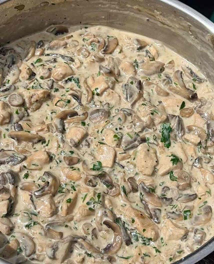Creamy Chicken and Mushroom Stew (Romanian Ciulama de Pui)
