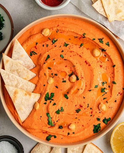 Roasted Red Bell Pepper Hummus (Smoky and Creamy)