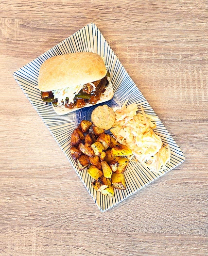 Sando au porc façon « bifana » & pommes de terre au pili pili